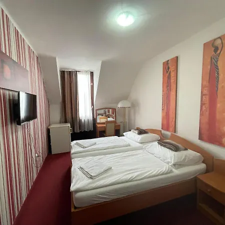 Minaret&etterem Hotel