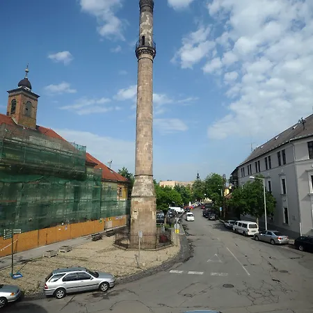 Minaret&etterem Έγκερ