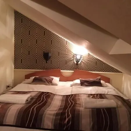 Minaret&etterem 3* Eger