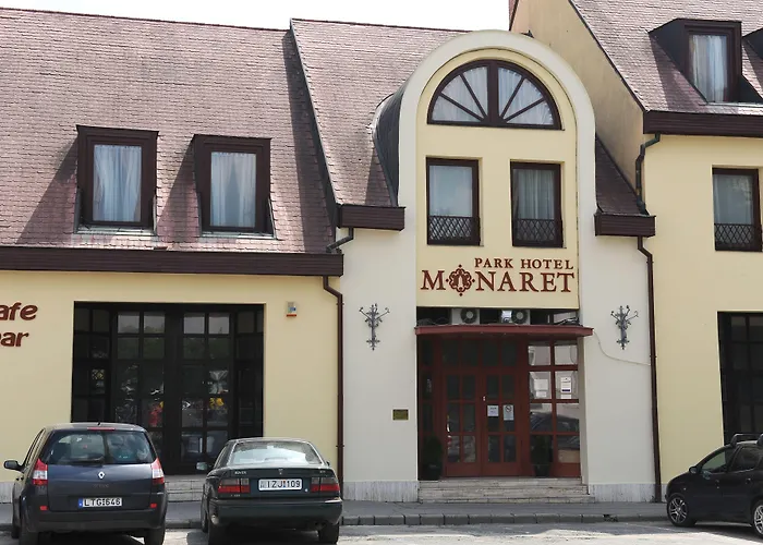 Minaret&étterem 3*